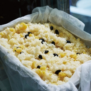 【毎週水曜日限定】栗黒豆おこわ